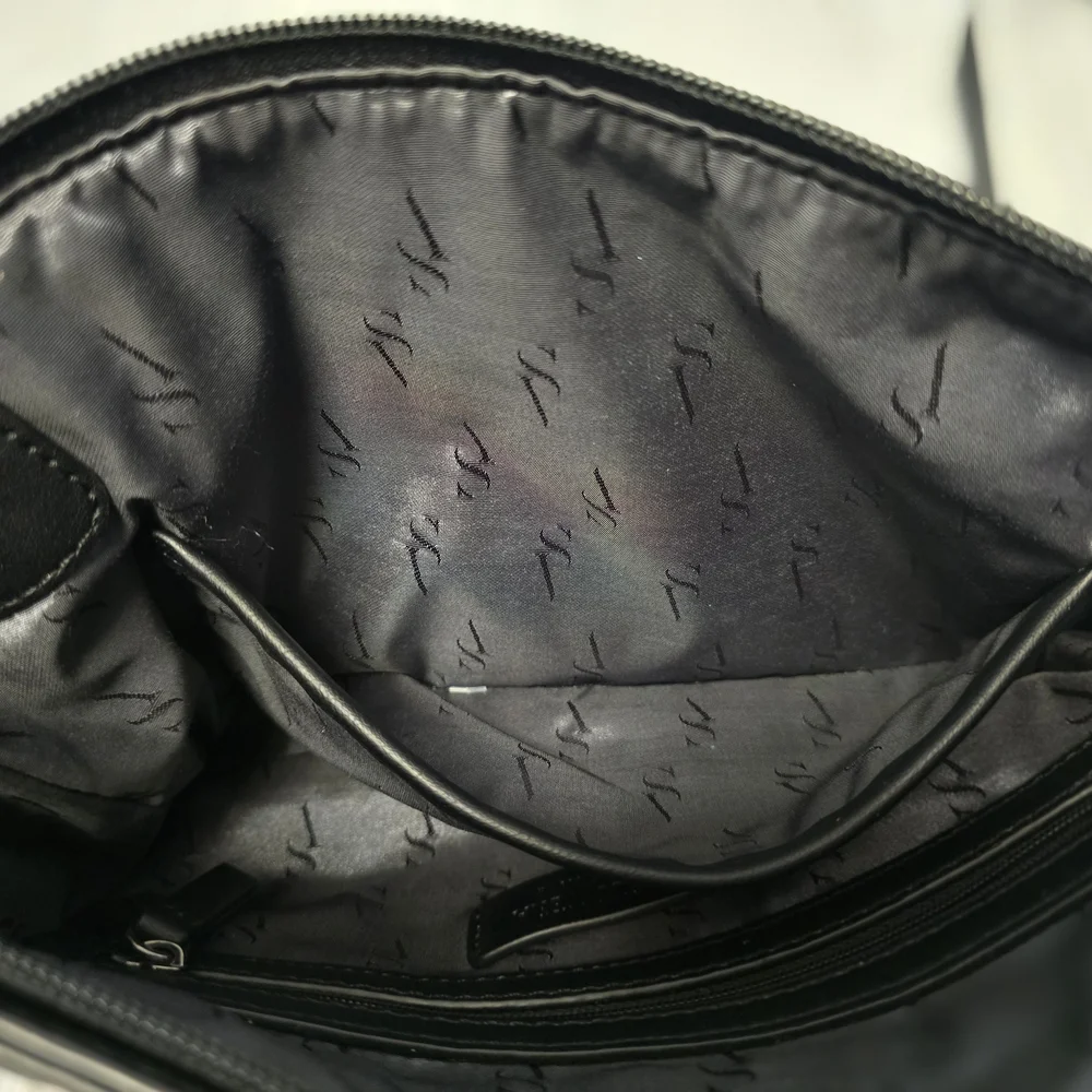 Simply Vera Vera Wang Black Textured Crossbody Bag - Picture 6 of 16